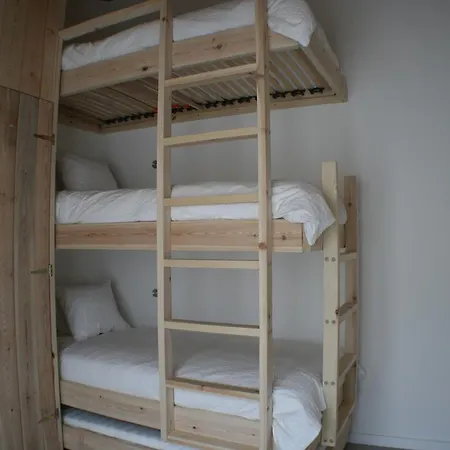 Erin Rose Apartment *